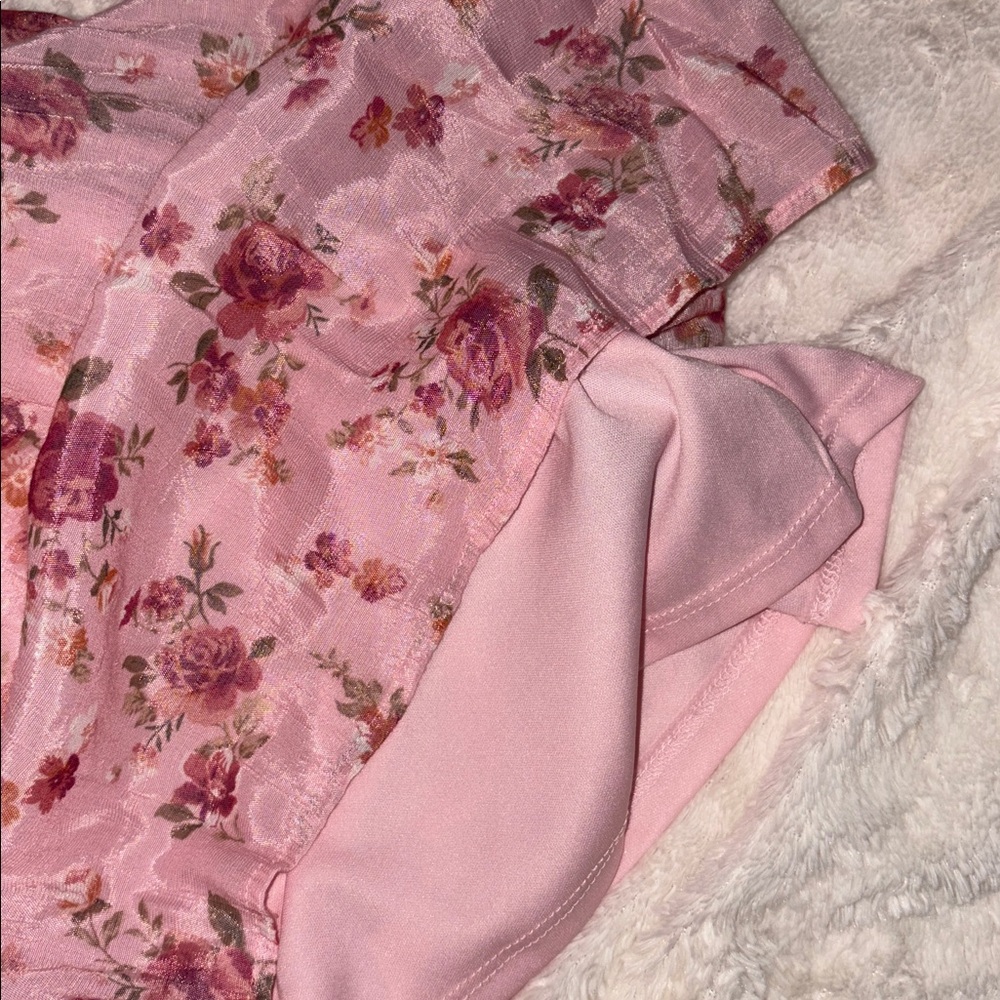 Floral and Patterned Dresses Collection - Picture 5 of 9